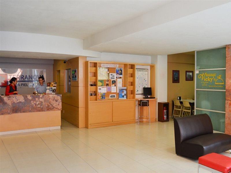 Hotel Terranova León Zewnętrze zdjęcie